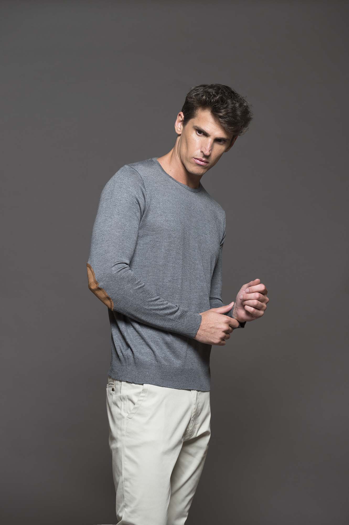 SWEATER GAEL PITUCON GRIS MELANGE OSCURO